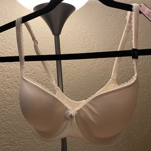 Victoria’s Secret Bra 32 D